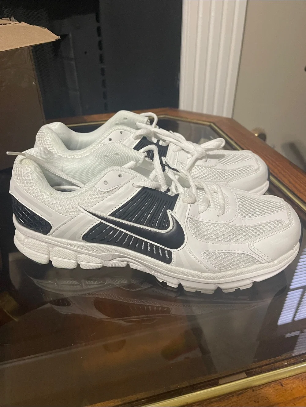 Nike White and Black Men's Athletic Sneakers